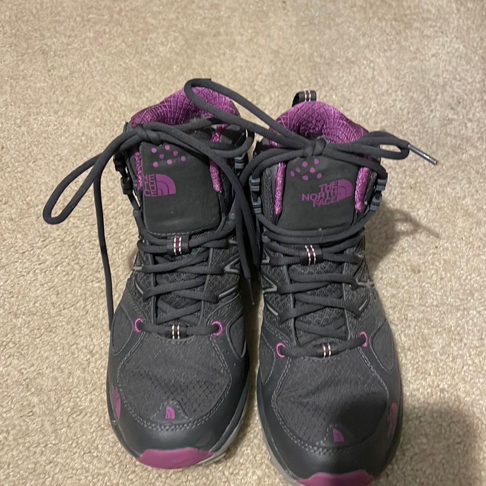 The North Face hiking/snow boots Size 6.5